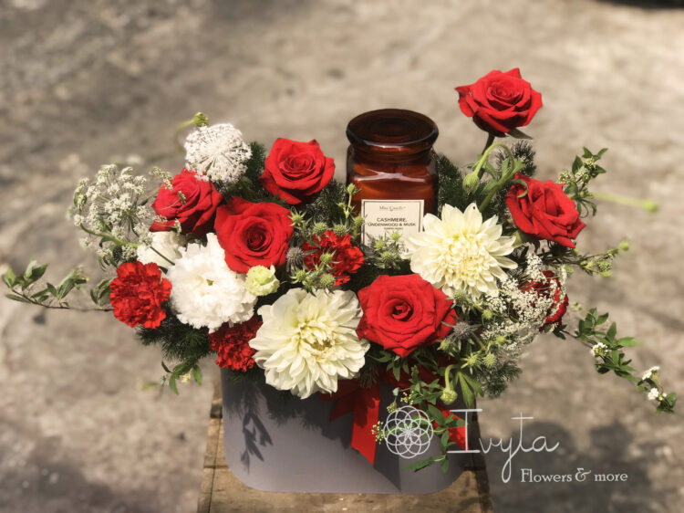 Hoa và nến thơm