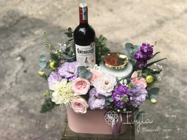 Hoa và Rượu Vang